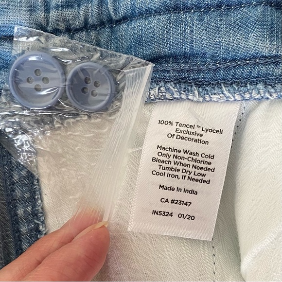 Talbots Women 12P Chambray Pants Summer Twill Slim Leg Rolled Hem - Picture 12 of 16